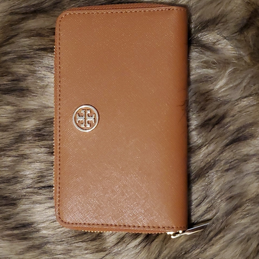 EUC Tory Burch Wallet